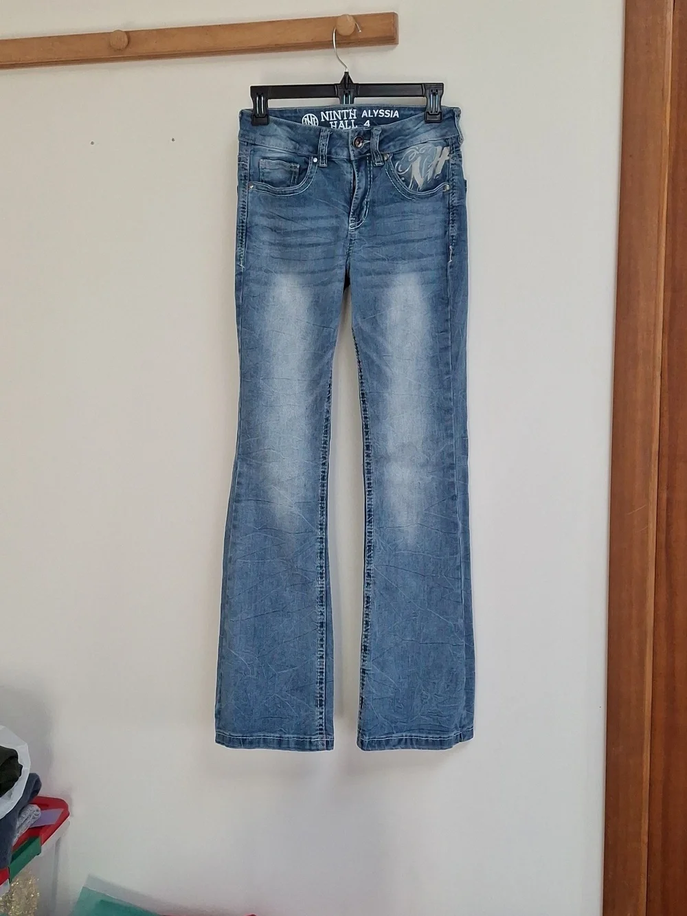 Ninth Hall Alyssia Size 4 Bootcut Rhinestone Flame Rose Tattoo Pockets - Picture 2 of 6